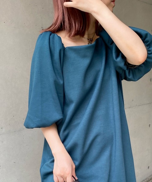DouDou（ドゥドゥ）の「スクエアネックボリューム袖切替ワンピース（ワンピース・レディース・ブラック/ベージュ/ブルー・FREE）」の21枚目の写真