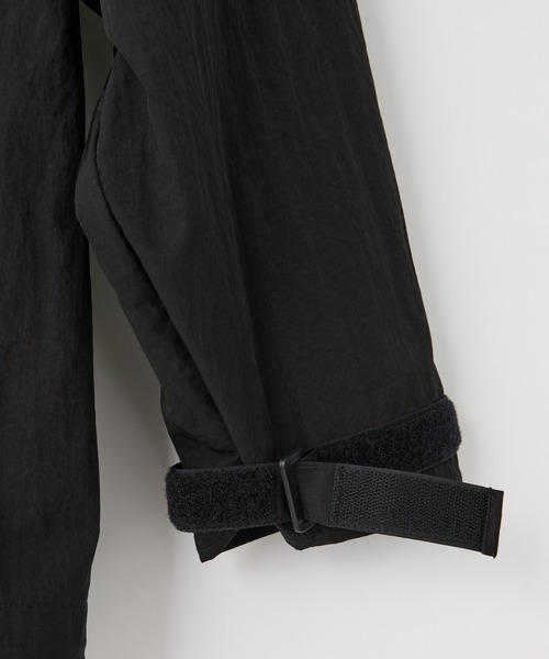 CIAOPANIC（チャオパニック）の「【WILDTHINGS/ワイルドシングス】別注アノラックパーカー（マウンテンパーカー・メンズ・ブラック/ホワイト/グレー・MEDIUM/LARGE）」の6枚目の写真