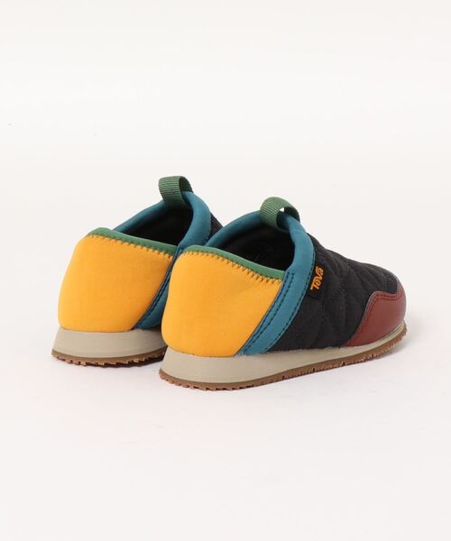 Teva（テバ）の「Teva テバ K RE EMBER MOC キッズスリッポンスニーカー (Kリエンバーモック) 1123450C（スニーカー・キッズ・ブラウン/レッド/ブルー・18.0cm/21.0cm/17.0cm/20.0cm/16.0cm/19.0cm/22.0cm/15.0cm）」の4枚目の写真