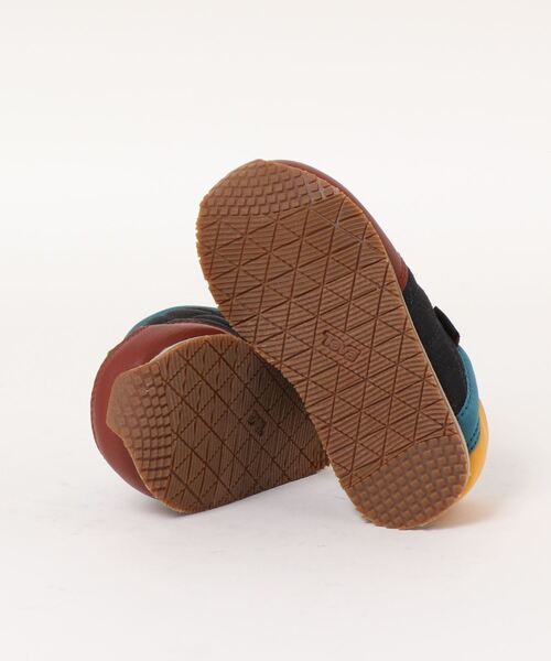 Teva（テバ）の「Teva テバ K RE EMBER MOC キッズスリッポンスニーカー (Kリエンバーモック) 1123450C（スニーカー・キッズ・ブラウン/レッド/ブルー・18.0cm/21.0cm/17.0cm/20.0cm/16.0cm/19.0cm/22.0cm/15.0cm）」の5枚目の写真