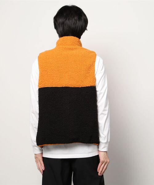 Reebok（リーボック）の「クラシックス キャンピング ポーラフリース ベスト / Classics Camping Polar Fleece Vest（ベスト・メンズ・オレンジ/アーミー・SMALL/MEDIUM/LARGE/X-LARGE/XX-LARGE/X-SMALL/XXX-LARGE）」の15枚目の写真