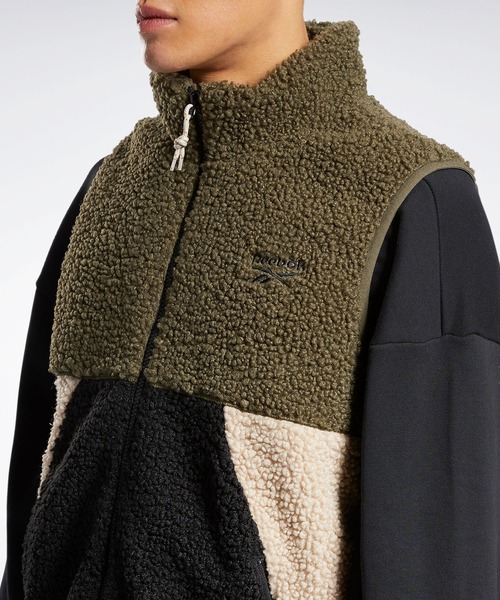 Reebok（リーボック）の「クラシックス キャンピング ポーラフリース ベスト / Classics Camping Polar Fleece Vest（ベスト・メンズ・オレンジ/アーミー・SMALL/MEDIUM/LARGE/X-LARGE/XX-LARGE/X-SMALL/XXX-LARGE）」の4枚目の写真