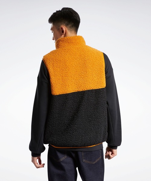 Reebok（リーボック）の「クラシックス キャンピング ポーラフリース ベスト / Classics Camping Polar Fleece Vest（ベスト・メンズ・オレンジ/アーミー・SMALL/MEDIUM/LARGE/X-LARGE/XX-LARGE/X-SMALL/XXX-LARGE）」の12枚目の写真