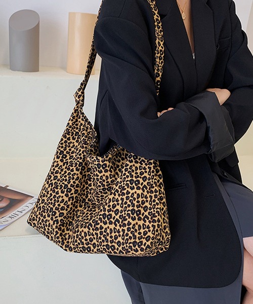 STYLEBLOCK（スタイルブロック）の「レオパード柄ショルダーバッグ（ショルダーバッグ・レディース・カーキ/ホワイト/ブラウン・FREE）」の2枚目の写真