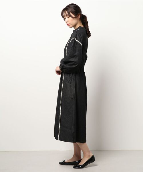 Hamble by Par Avion（ハンブルバイパラビオン）の「ステッチワンピース（ワンピース・レディース・ネイビー/ブラック・ONESIZE）」の4枚目の写真