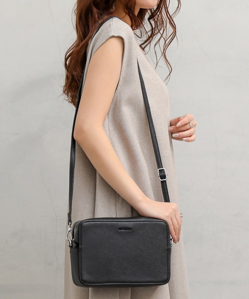 ALTROSE（アルトローズ）の「ショルダーバッグ [エルフ]（ショルダーバッグ・レディース・ブラック/パープル/グレー/グリーン/イエロー/ライトグリーン・FREE）」の2枚目の写真