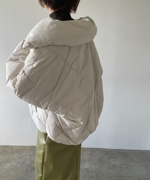 210nouve（トゥージュヌーブ）の「スタンドカラーダイヤキルトエコダウンジャケット（ダウンジャケット/コート・レディース・ブラック/アイボリー/モカ/グレイッシュベージュ・FREE）」の9枚目の写真