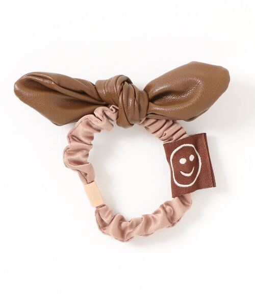 aimoha（アイモハ）の「フェイクレザーリボンヘアゴム（ヘアゴム・レディース・ブラック/ホワイト/ブラウン・FREE）」の5枚目の写真