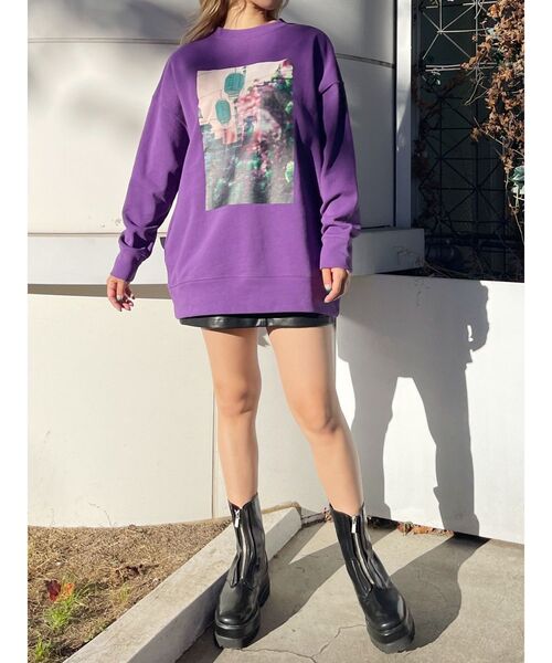 EVRIS（エヴリス）の「フォトプリントルーズスウェットトップス（スウェット・レディース・グリーン/ブラック/パープル・FREE）」の22枚目の写真