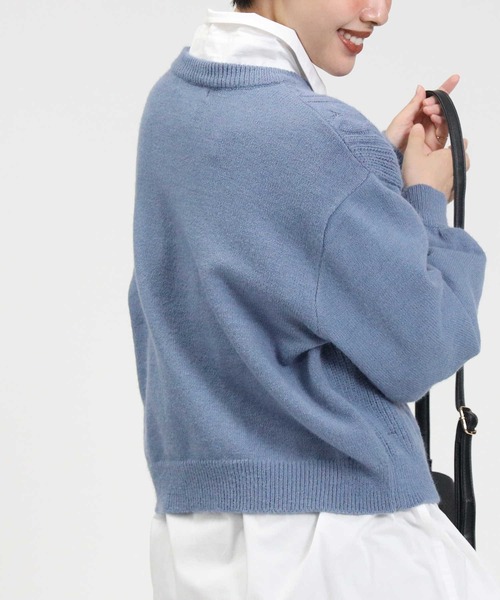 HONEYSUCKLE ROSE（ハニーサックルローズ）の「【HONEYSUCKLE ROSE】袖ボリュームケーブルニット（ニット/セーター・レディース・ブルー/ベージュ/オフホワイト・L/M）」の11枚目の写真