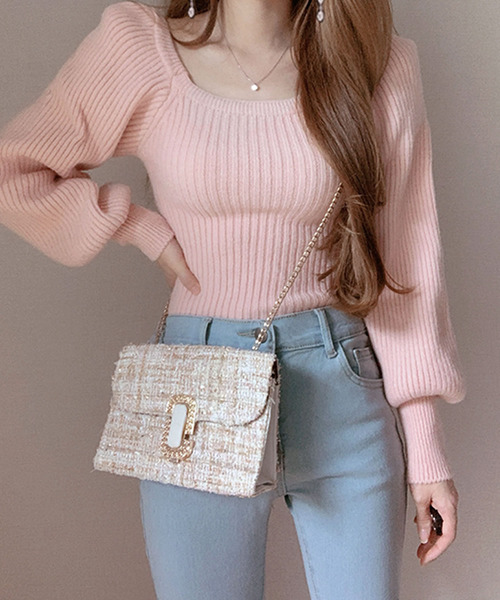 Primazel（プリマゼル）の「スクエアネック ショート丈 ニットプルオーバー（ニット/セーター・レディース・ブラウン/ブラック/ピンク・M）」の3枚目の写真