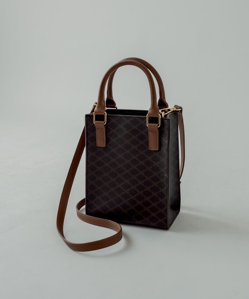 mystic(ミスティック)の「モノグラムスクエアBAG(ショルダーバッグ・レディース・ブラウン/ベージュ・ONE SIZE)」の3枚目の写真