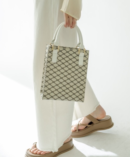 mystic(ミスティック)の「モノグラムスクエアBAG(ショルダーバッグ・レディース・ブラウン/ベージュ・ONE SIZE)」の11枚目の写真