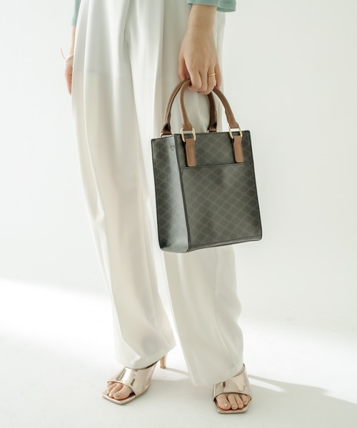 mystic(ミスティック)の「モノグラムスクエアBAG(ショルダーバッグ・レディース・ブラウン/ベージュ・ONE SIZE)」の14枚目の写真