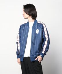 A BATHING APEジャージトップス A BATHING APE（アベイシングエイプ）の「BAPE TEXT STRIPE