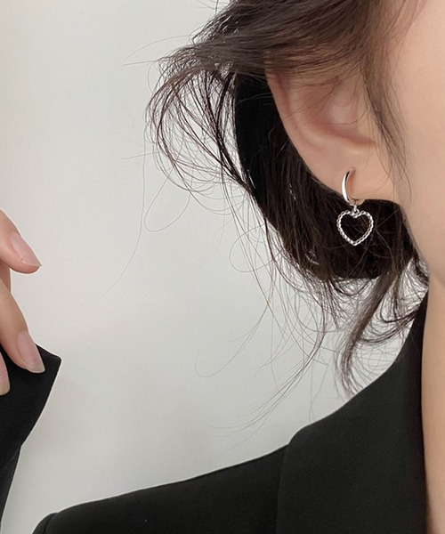 meJane(ミージェーン)の「ハートピアス2点セット【ZOZOTOWN限定】(ピアス(両耳用)・レディース・シルバー・FREE)」の5枚目の写真