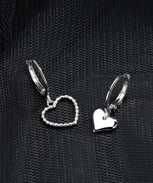 meJane(ミージェーン)の「ハートピアス2点セット【ZOZOTOWN限定】(ピアス(両耳用)・レディース・シルバー・FREE)」の3枚目の写真