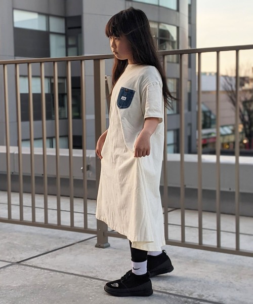 Lee（リー）の「Lee/リー　キッズ　デニムポケットワンピース（ワンピース・キッズ・ホワイト/ブラック/ブルー・150/130）」の15枚目の写真