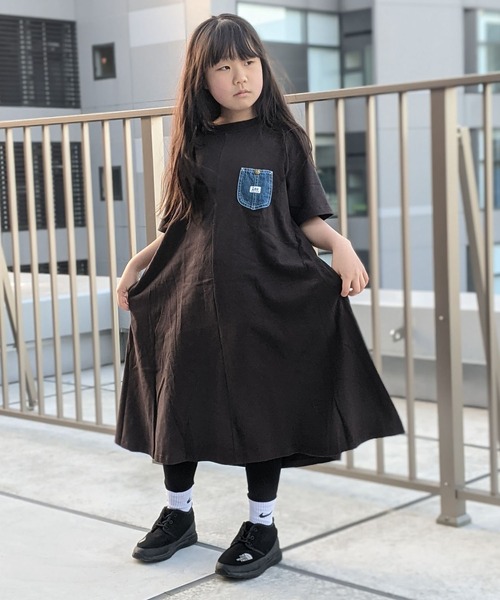Lee（リー）の「Lee/リー　キッズ　デニムポケットワンピース（ワンピース・キッズ・ホワイト/ブラック/ブルー・150/130）」の9枚目の写真