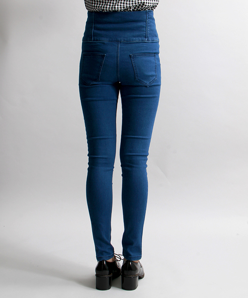 WEGO（ウィゴー）の「WEGO/前ボタンハイウエストスキニーパンツ（デニムパンツ・レディース・ホワイト/インディゴブルー/ダークインディゴブルー・MEDIUM/LARGE）」の5枚目の写真