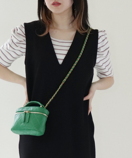 Shelly island（シェリーアイランド）の「ミニキルティングチェーンバッグ（ショルダーバッグ・レディース・ホワイト/ブラック/ピンク/グリーン・FREE）」の4枚目の写真