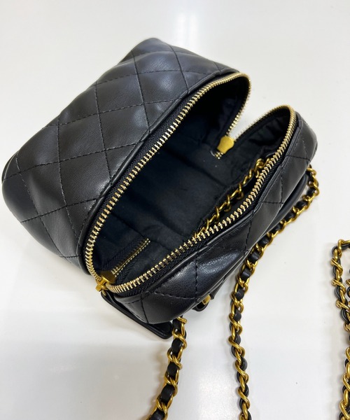 Shelly island（シェリーアイランド）の「ミニキルティングチェーンバッグ（ショルダーバッグ・レディース・ホワイト/ブラック/ピンク/グリーン・FREE）」の8枚目の写真