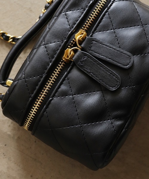 Shelly island（シェリーアイランド）の「ミニキルティングチェーンバッグ（ショルダーバッグ・レディース・ホワイト/ブラック/ピンク/グリーン・FREE）」の6枚目の写真