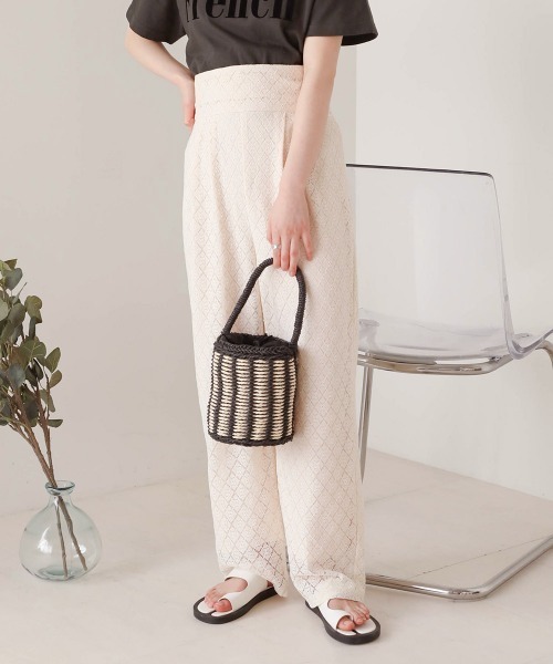 Bab（バブ）の「２WAYレースオールインワン（サロペット/オーバーオール・レディース・ブラック/オフホワイト・M）」の11枚目の写真