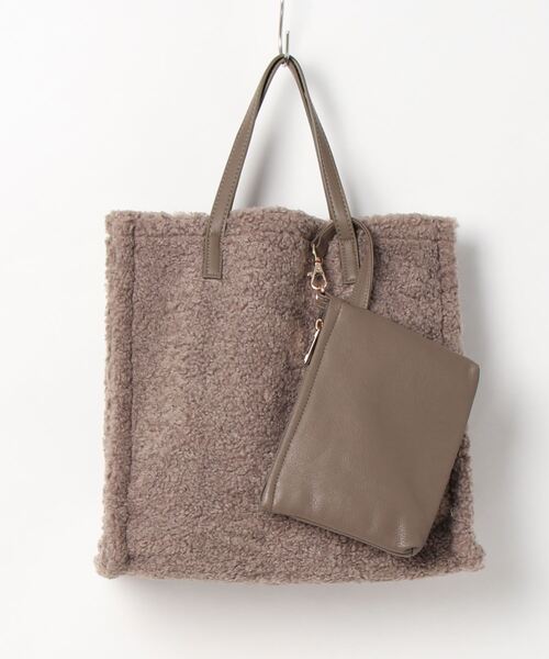 cache cache(カシュ カシュ)の「カシュカシュ cachecache / リバーシブルボアトート(トートバッグ・レディース・アイボリー/キャメル/ブラック/ブラウン/グリーン・FREE)」の3枚目の写真