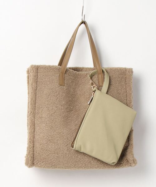 cache cache(カシュ カシュ)の「カシュカシュ cachecache / リバーシブルボアトート(トートバッグ・レディース・アイボリー/キャメル/ブラック/ブラウン/グリーン・FREE)」の4枚目の写真
