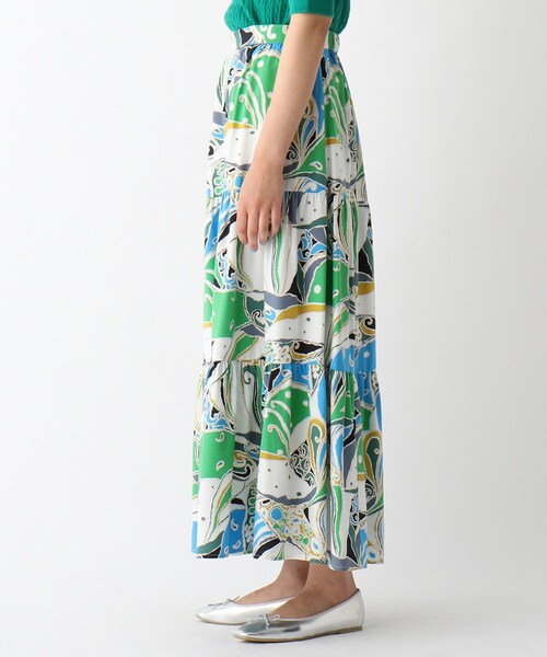 OPAQUE.CLIP（オペークドットクリップ）の「◆リゾートプリント ティアードスカート（スカート・レディース・グリーン系その他2/オレンジ系その他2・40/38/42）」の12枚目の写真