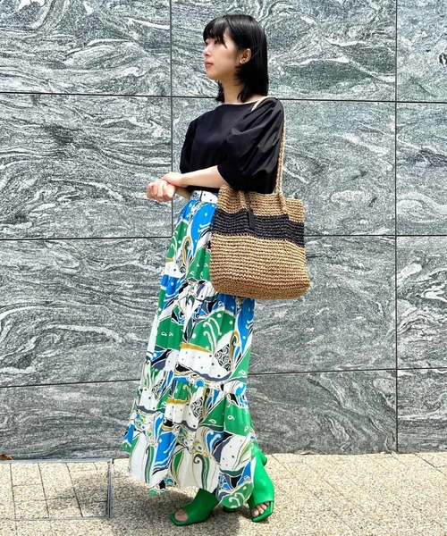 OPAQUE.CLIP（オペークドットクリップ）の「◆リゾートプリント ティアードスカート（スカート・レディース・グリーン系その他2/オレンジ系その他2・40/38/42）」の13枚目の写真