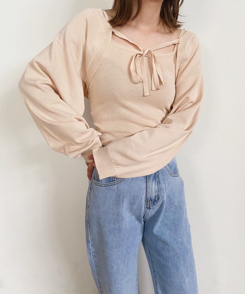 CLEA（クレア）の「ニットボレロカーディガン+ニットキャミSET（カーディガン/ボレロ・レディース・ブラック/ブラウン/オリーブ/アイボリー・FREE）」の2枚目の写真