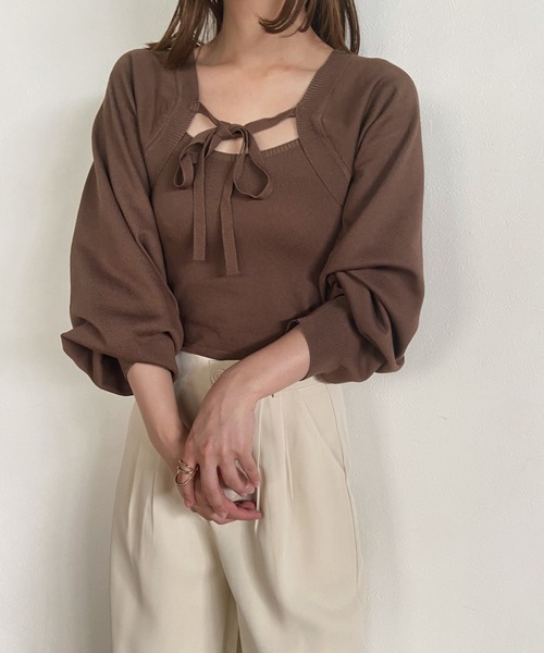 CLEA（クレア）の「ニットボレロカーディガン+ニットキャミSET（カーディガン/ボレロ・レディース・ブラック/ブラウン/オリーブ/アイボリー・FREE）」の13枚目の写真