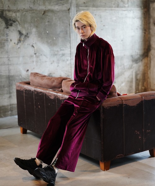 G.O.C（ジーオーシー）の「ベロア パイピング ルーズ トラック