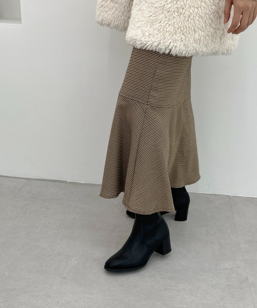 ORiental TRaffic（オリエンタルトラフィック）の「チャンキーヒールミドルブーツ/21408（ブーツ・レディース・ホワイト/ブラック/ベージュ/グレー・LL/3L/SS/S/M/L）」の19枚目の写真