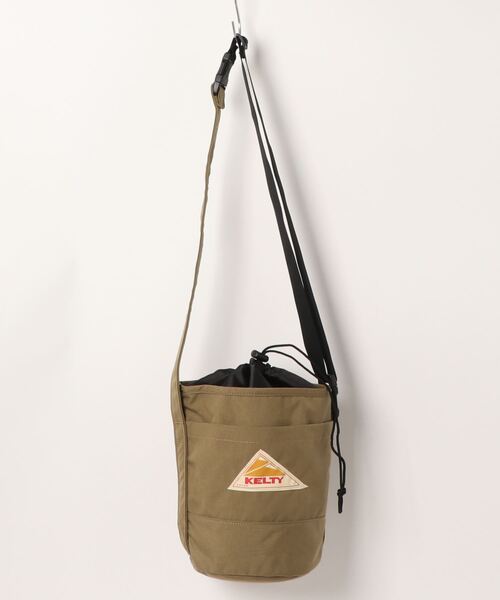 KELTY(ケルティ)の「KELTY / ケルティ ラウンド ボトム トートバッグ AGI ROUND BOTTOMTOTE(ショルダーバッグ・レディース・タン/ブラック・FREE)」の2枚目の写真