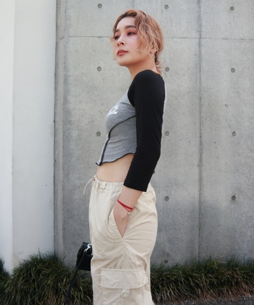 FIG&VIPER（フィグアンドバイパー）の「コルセットシェイプラグランT（Tシャツ/カットソー・レディース・ホワイト/グレー/カーキ・FREE）」の8枚目の写真