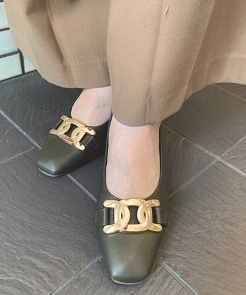 noyau(ノヤウ)の「スクエアトゥバックルパンプス(パンプス・レディース・パープル系その他6/カーキ/ベージュ/ブラック・S/LL/M/L)」の9枚目の写真