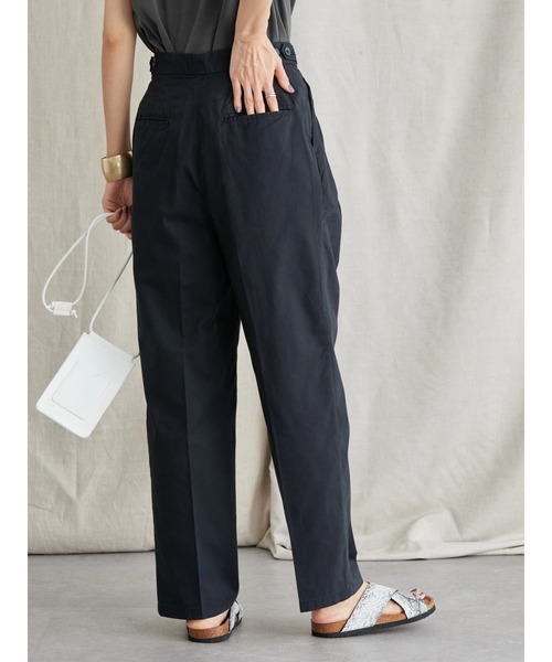 AMERICAN HOLIC(アメリカンホリック)の「綿ツイルタックパンツ(その他パンツ・レディース・ブラック/キャメル・L/M/S)」の7枚目の写真