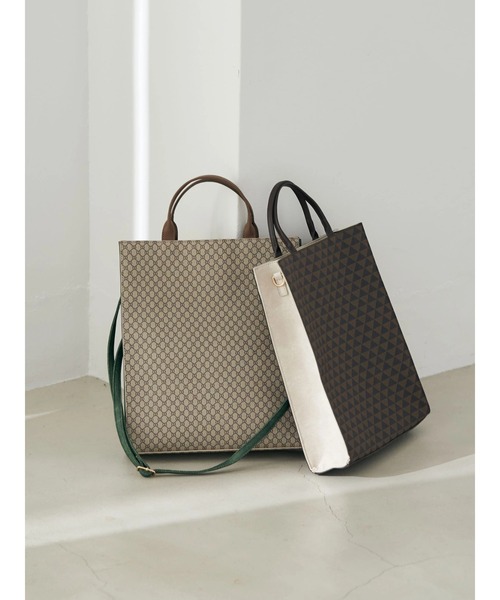 earth music&ecology(アースミュージックアンドエコロジー)の「キューブショルダートート(トートバッグ・レディース・ベージュ/ダークブラウン・FREE)」の7枚目の写真