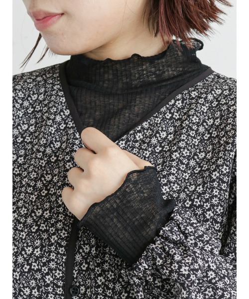 ehka sopo（エヘカソポ）の「ハイネックシアーカットソー（Tシャツ/カットソー・レディース・ブラック/ベージュ/オフホワイト/ミント・ﾌﾘ-）」の3枚目の写真