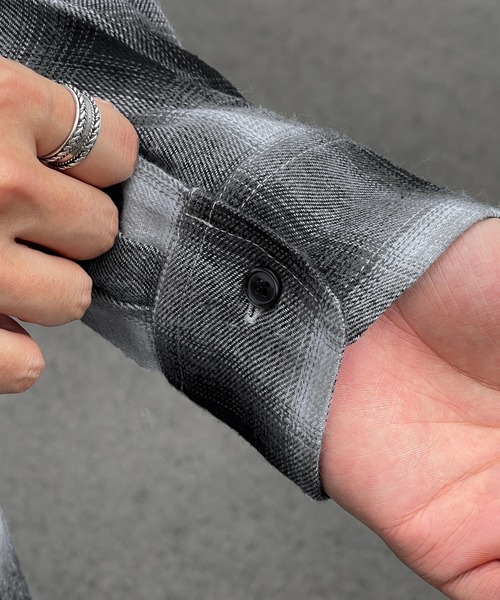 kutir（クティール）の「オンブレチェックネルシャツ（シャツ/ブラウス・メンズ・ブラック/ブラウン/ブルー・MEDIUM/LARGE）」の12枚目の写真