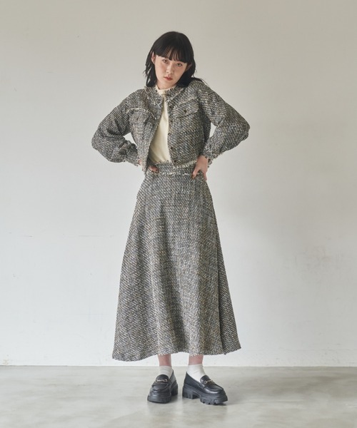 idem(イデム)の「tweed flare skirt/ツイードフレアスカート(スカート・レディース・ベージュ/ピンク/ブラック・SMALL/FREE)」の11枚目の写真