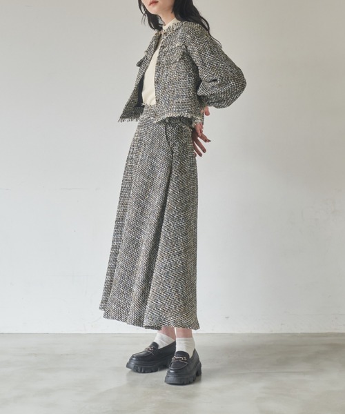 idem(イデム)の「tweed flare skirt/ツイードフレアスカート(スカート・レディース・ベージュ/ピンク/ブラック・SMALL/FREE)」の14枚目の写真