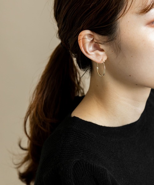 SMELLY(スメリー)の「シンプルキリカエフープピアス(ピアス(両耳用)・レディース・ゴールド・-)」の6枚目の写真