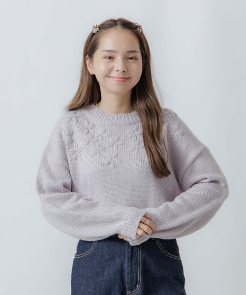 flower(フラワー)の「ニュアンスブーケニット(ニット/セーター・レディース・パープル/アイボリー・FREE)」の4枚目の写真