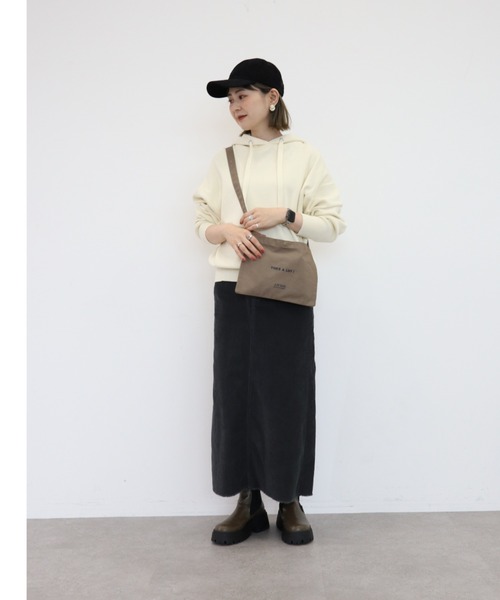 AMERICAN HOLIC（アメリカンホリック）の「コーデュロイキャップ（キャップ・レディース・ベージュ/ブラック/アイボリー/テラコッタ・FREE）」の6枚目の写真