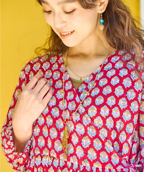 チャイハネ（チャイハネ）の「【チャイハネ】蝶透かしモチーフ2連ネックレス（ネックレス・レディース・ゴールド/ブラック・FREE）」の6枚目の写真