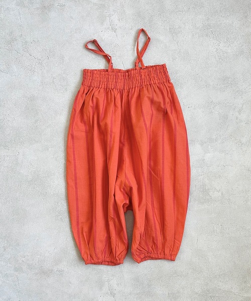 A BOND（アボンド）の「先染めサルエルサロペット(kids/XS～M)（サロペット/オーバーオール・キッズ・ブルー/チャコール/オレンジ・XS/S/M）」の3枚目の写真